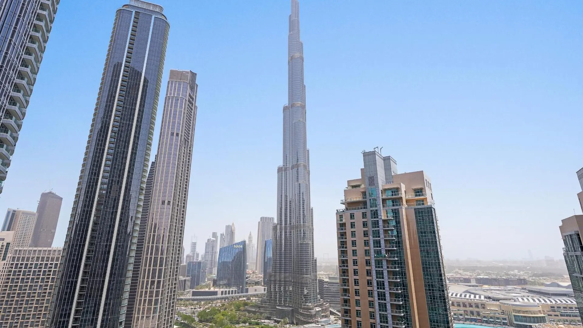 Modern 3Br Plus 1 Gr In Downtown With Burj Khalifa View Дубай 0*,  ОАЭ