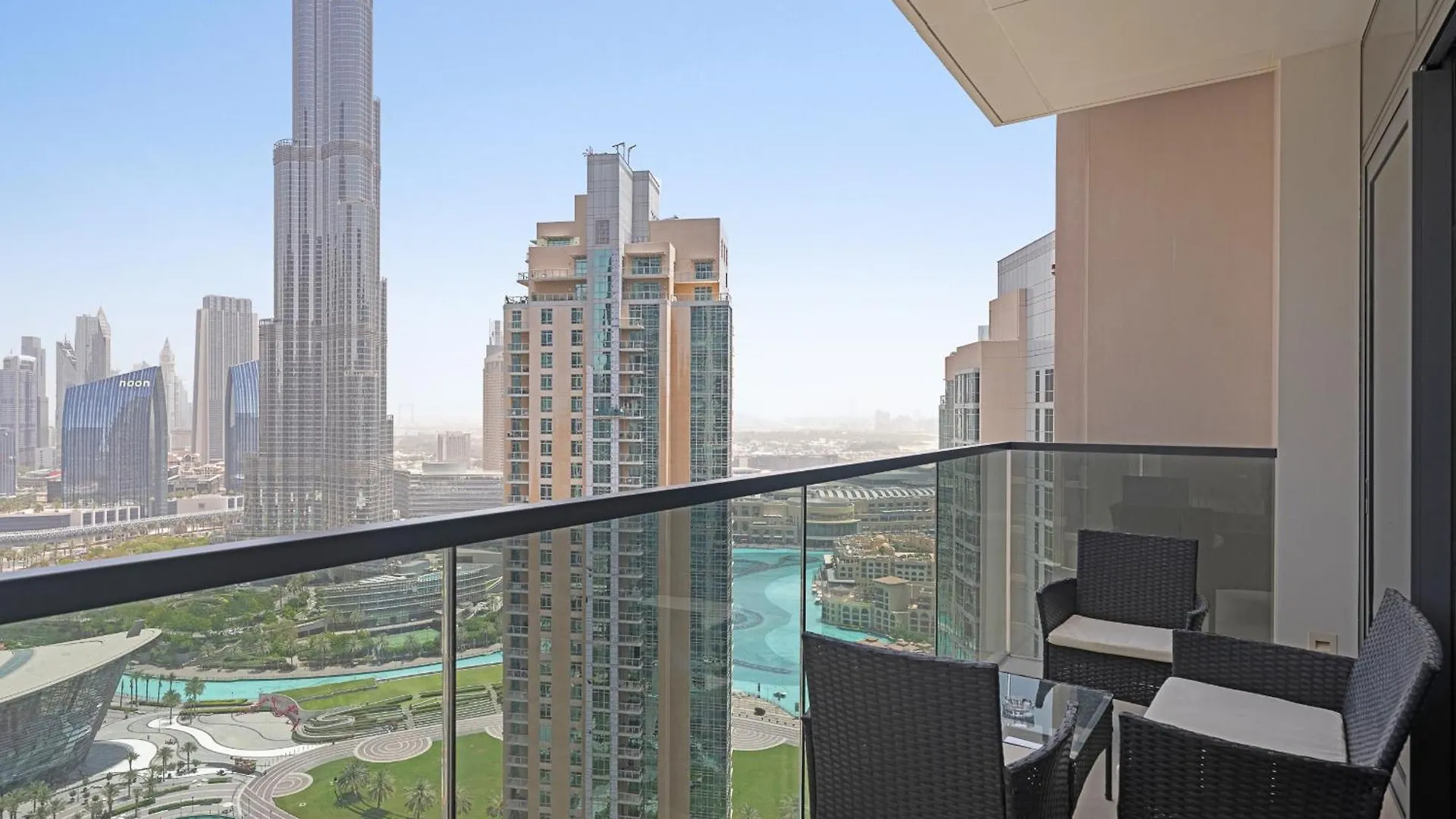 Modern 3Br Plus 1 Gr In Downtown With Burj Khalifa View Dubai