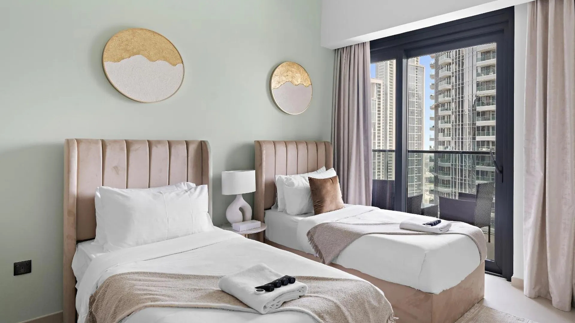 Modern 3Br Plus 1 Gr In Downtown With Burj Khalifa View Dubai 0*,